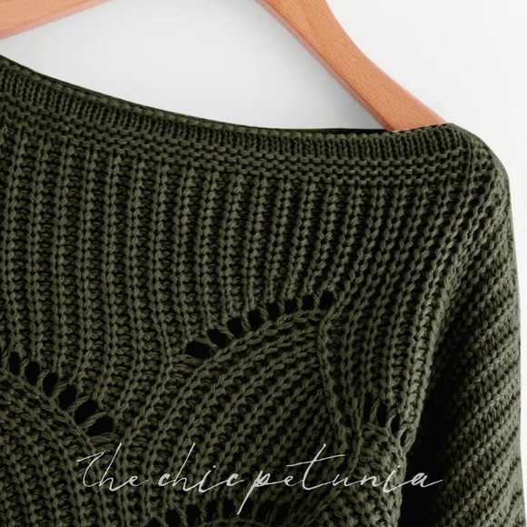 PLUS Army green Dolman sleeve scallop hem sweater - Picture 3 of 4